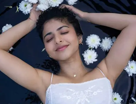 కొత్త ఫోటోలు : ఐశ్వర్య మీనన్