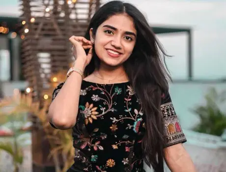 ఫోటోలు : మాళవిక మనోజ్