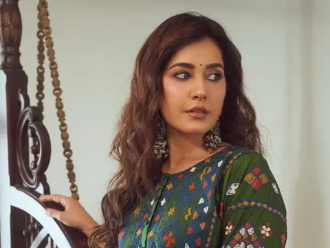 ఫోటోలు : రాశి ఖన్నా