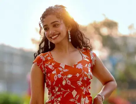 ఫోటోలు : సాన్వే మేఘన