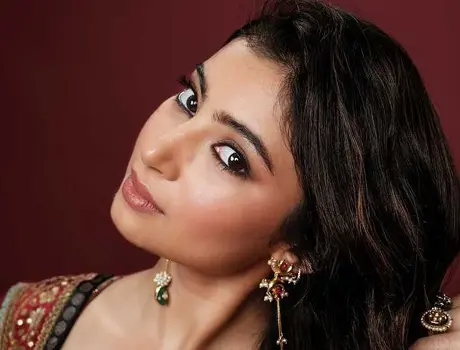 ఫోటోలు : ధురంధర్ 2 నటి సారా అర్జున్