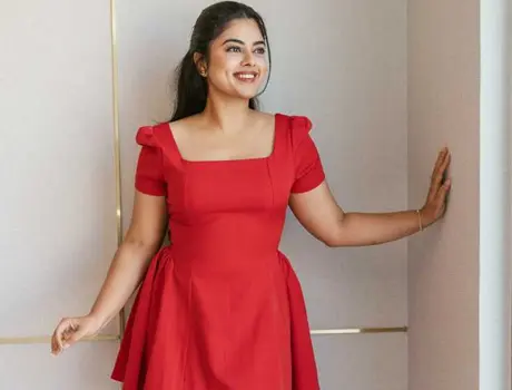 కొత్త ఫోటోలు : సిద్ధి ఇడ్నాని