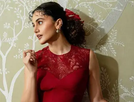 కొత్త ఫోటోలు : తాప్సీ పన్ను