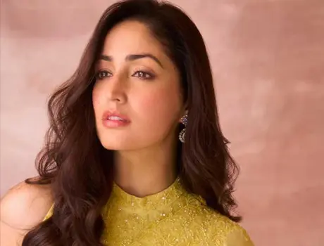 కొత్త ఫోటోలు : యామీ గౌతమ్