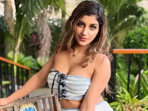 ఫోటోలు : యాషిక ఆనంద్