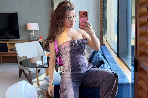 కొత్త ఫోటోలు : అవనీత్ కౌర్