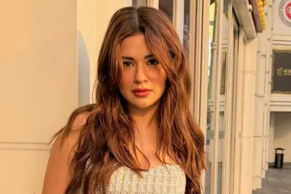 కొత్త ఫోటోలు : అవనీత్ కౌర్