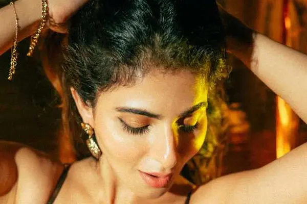 ఫోటోలు: సిజ్లింగ్ ఐశ్వర్యా మీనన్