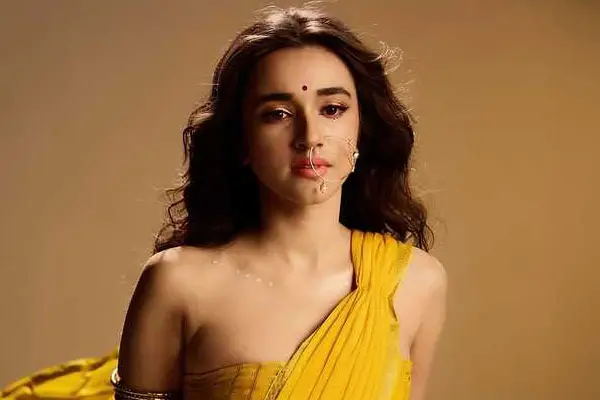 ఫోటోలు : అమేజింగ్ నువేక్ష