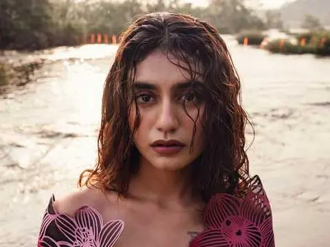 ఫోటోలు : ప్రియా ప్రకాష్ వారియర్