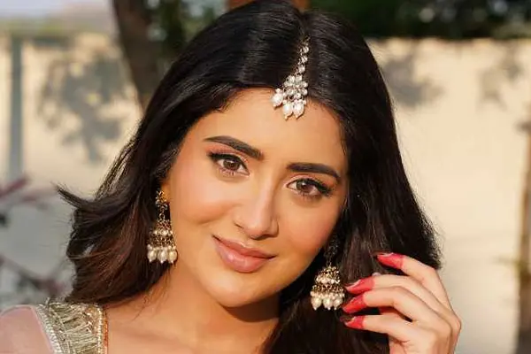 ఫోటోలు:  రాశి సింగ్