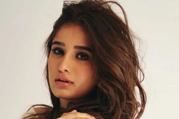 కొత్త ఫోటోలు : రాషా తడానీ