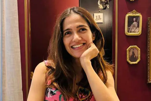 కొత్త ఫోటోలు : సిమ్రాన్ చౌదరి