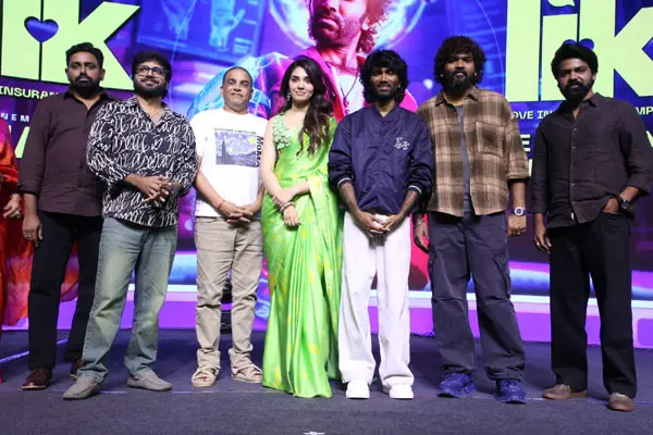 ఫోటోలు : లవ్ ఇన్సూరెన్స్ కంపెనీ సినిమా ప్రీ-రిలీజ్ ఈవెంట్