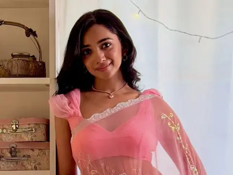 ఫోటోలు : గ్లామరస్ సాన్వే మేఘన