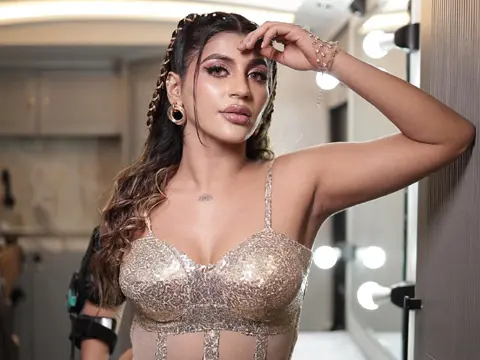 ఫోటోలు : యషిక ఆనంద్