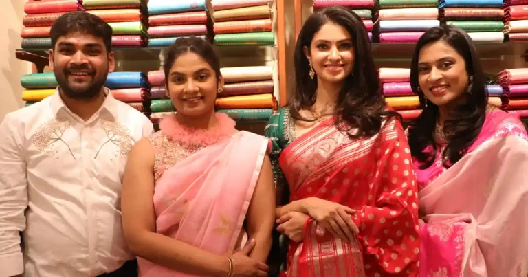 ఆర్సీ పురంలో ఘనంగా ‘అనుటెక్స్’ నూతన షోరూమ్ ప్రారంభం