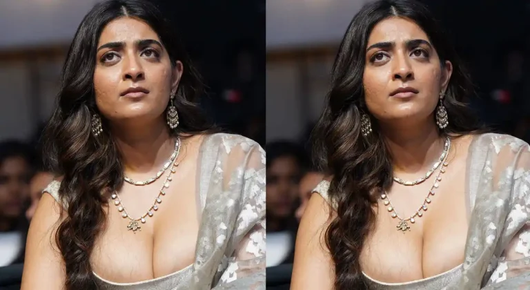 తన గ్లామ్ షోతో సోషల్ మీడియాని షేక్ చేస్తున్న ‘డెకాయిట్’ బ్యూటీ!