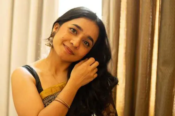 ఫొటోస్ : యూత్ నటి అనిష్మా అనిల్‌కుమార్