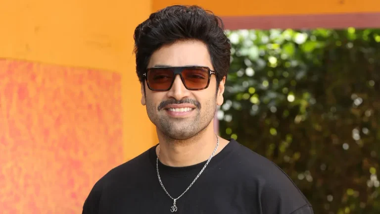 ‘డెకాయిట్’ కోసం అందుకే రియల్‌ రిస్క్  అంటున్న అడివి శేష్