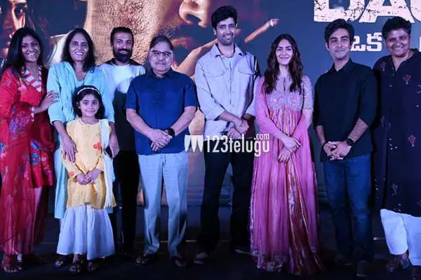 ఫోటోలు: డకోయిట్ మూవీ సక్సెస్‌మీట్