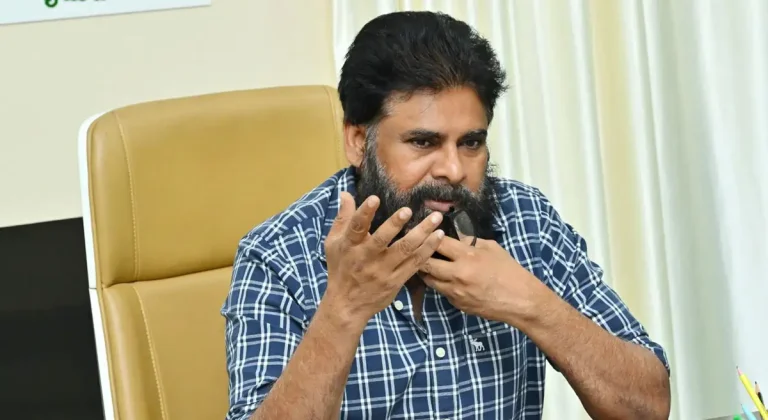 స్టాండప్ కమెడియన్స్ కాంట్రవర్సీలో కొత్త టర్న్.. పవన్ విషయంలో కదిలిన డొంక