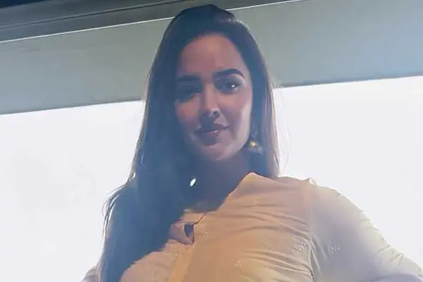 కొత్త ఫోటోలు : పూజిత పొన్నాడ