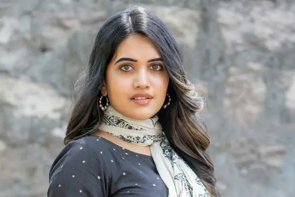 ఫోటోలు : స్రవంతి చోకరపు