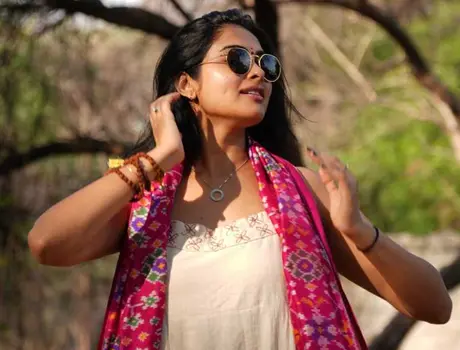 ఫోటోలు : దివి వాద్థ్యా