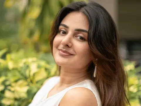 ఫోటోలు : దృశ్యం 3 నటి ఎస్తేర్ అనిల్