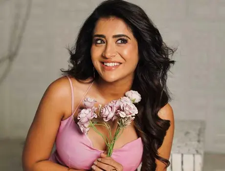 ఫోటోలు : రాశి సింగ్