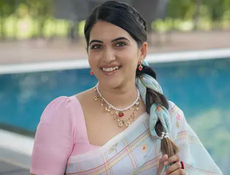 ఫోటోలు : స్రవంతి చోకరపు
