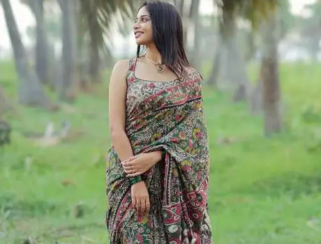 ఫోటోలు : కోర్ట్ నటి శ్రీదేవి అపల్లా