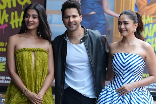 ఫోటోలు: హై జవానీ తో ఇష్క్ హోనా హై ట్రైలర్ లాంచ్‌లో వరుణ్ ధావన్, పూజా హెగ్డే మరియు మృణాల్ ఠాకూర్