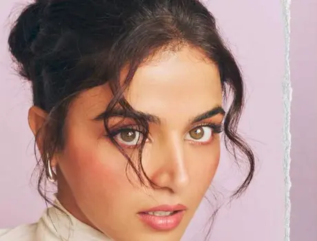 కొత్త ఫోటోలు : వామికా గబ్బి