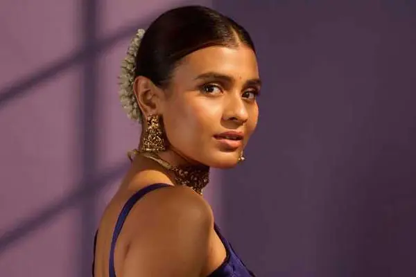 కొత్త ఫోటోలు : హెబా పటేల్