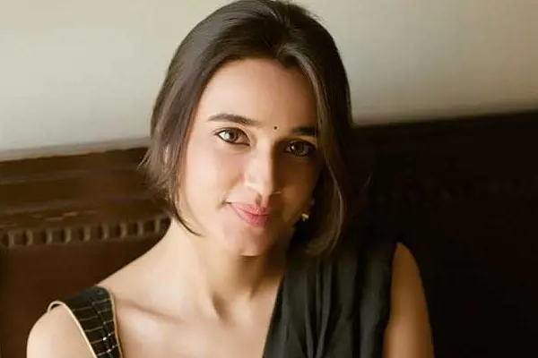 ఫోటోలు : నువేక్ష