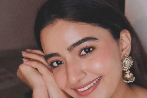 ఫోటోలు: రుక్సార్ ధిల్లాన్