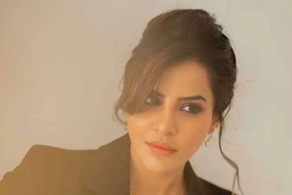 ఫోటోలు : ఆశు రెడ్డి