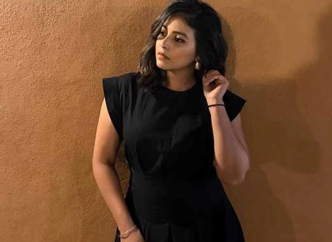 ఫోటోలు : అంజలి