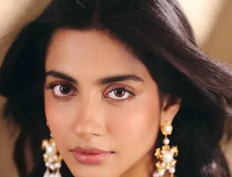 కొత్త ఫోటోలు : ప్రగతి శ్రీవాస్తవ