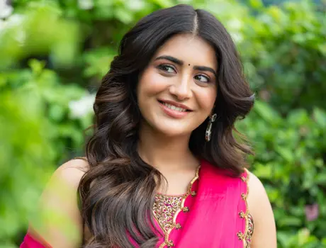 ఫోటోస్ : రాశి సింగ్