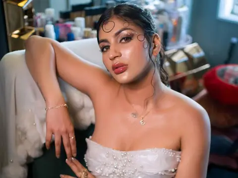 ఫోటోలు : యషికా ఆనంద్