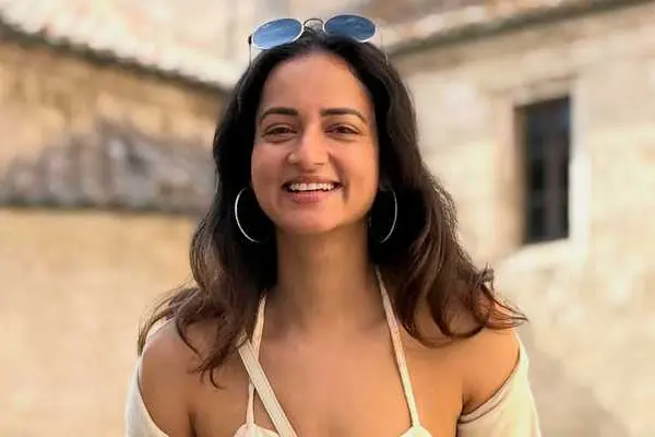 కొత్త ఫోటోలు : శాన్వి శ్రీవాస్తవ