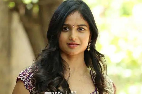 ఫోటోలు : శాలిని కొండేపుడి