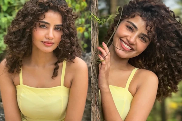 ఫోటోలు : అనుపమ పరమేశ్వరన్