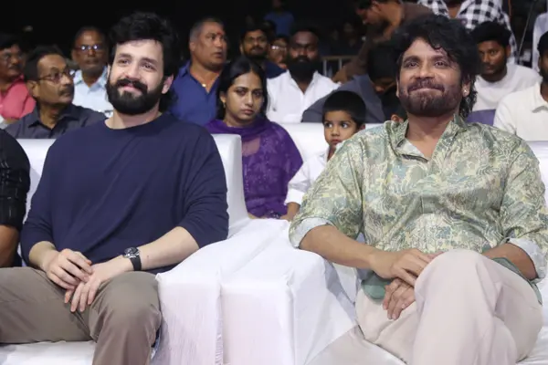 ఫోటోలు : అఖిల్ ‘లెనిన్’ విజయ వేడుకల్లో పాల్గొన్న నాగార్జున మరియు నాగ చైతన్య – సెట్ 1