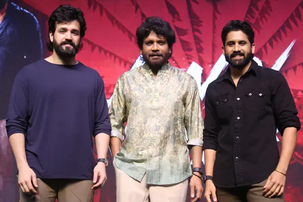 ఫోటోలు : అఖిల్ ‘లెనిన్’ విజయ వేడుకల్లో పాల్గొన్న నాగార్జున మరియు నాగ చైతన్య – సెట్ 2