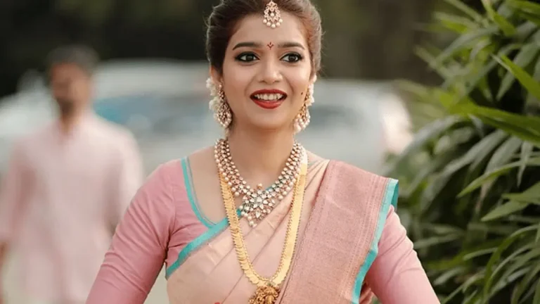 పెళ్లి పీటలెక్కిన ‘కలర్స్’ స్వాతి.. సోషల్ మీడియాలో పెళ్లి ఫోటోలు పంచుకున్న భామ..!