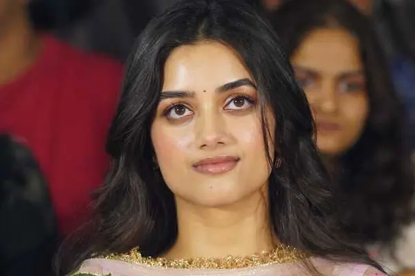 ఫోటోలు : భాగ్యశ్రీ బోర్స్